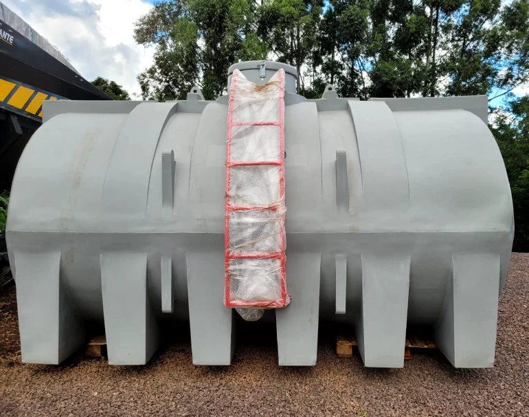 Tanque para armazenamento de líquidos